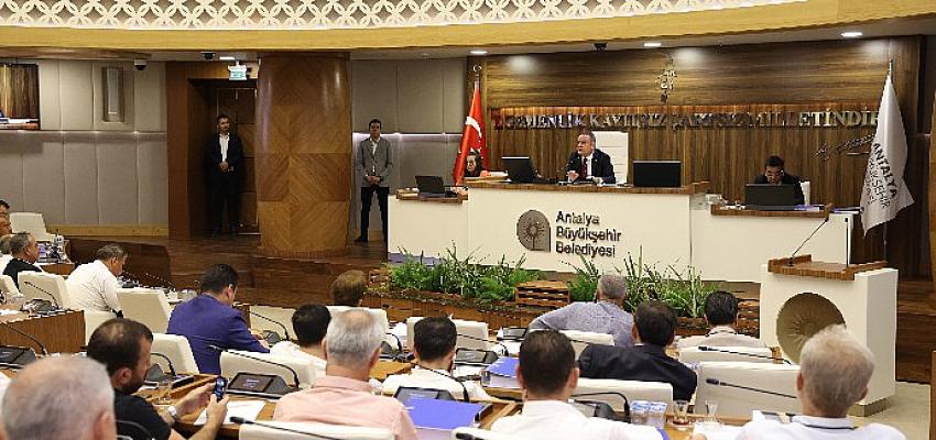 Antalya Büyükşehir Meclisi 157 gündem maddesiyle toplandı
